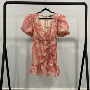 ✨NWT✨[12][MissGuided] Poof Sleeve Mini Dress w/Red & Creme Jaguar•Women’s